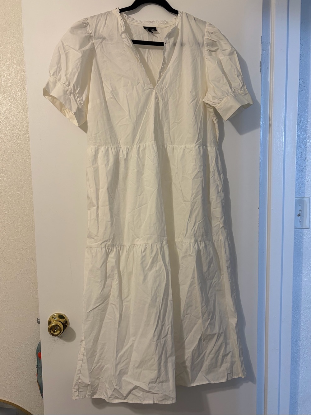 Who What Wear White V-Neck Tiered Midi Dress with Puff Sleeves with pockets.